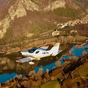 volo-di-ambientamento-sul-lago-di-iseo